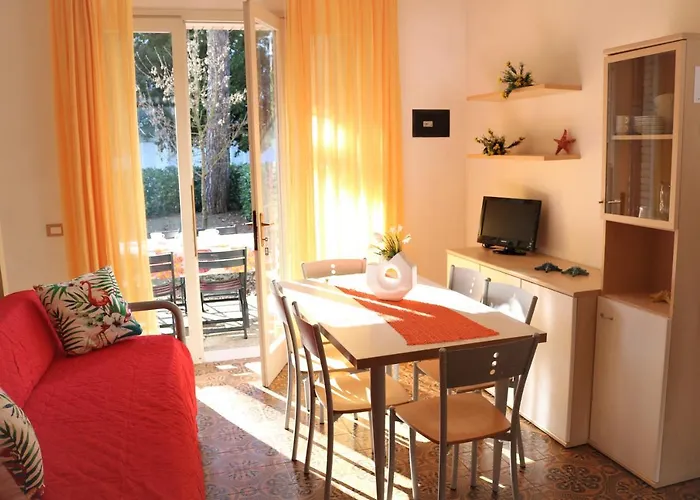 Beautiful Just Few Steps From The Bibione