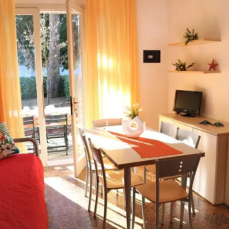 Beautiful Just Few Steps From The Bibione