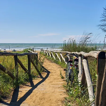 Βίλα Beautiful Just Few Steps From The